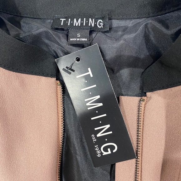 Jacket - Picture 4 of 6